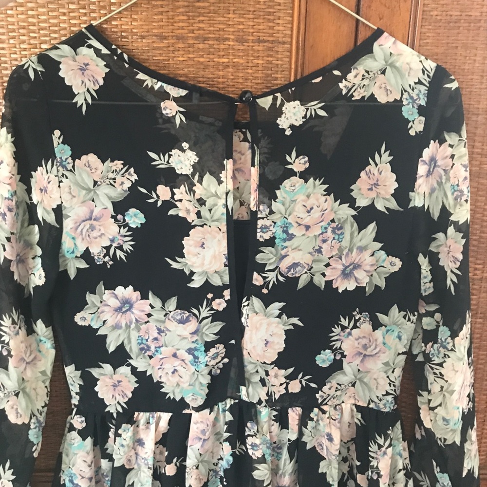 TOBI black floral peppermint dress — XS - Picture 6 of 6
